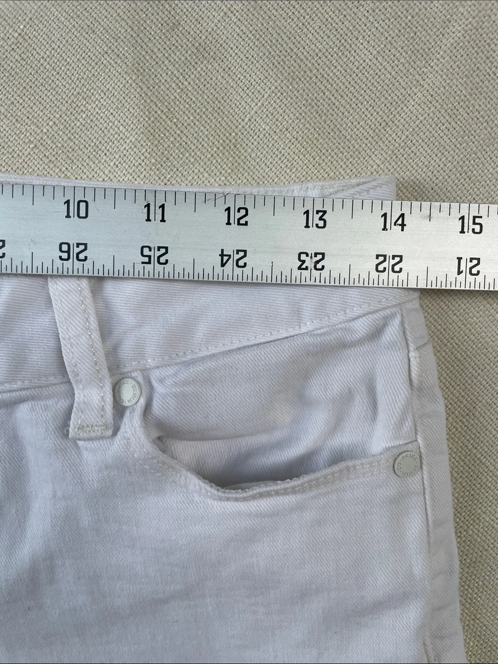 PAIGE Jax Knee Short White Cuffed Denim Cotton/Elastic Blend